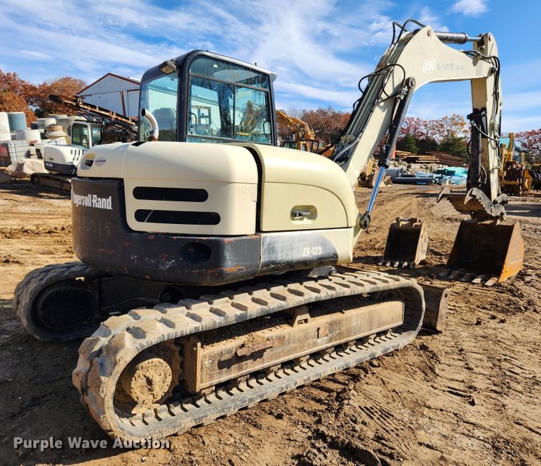 image for item MK9488 2005 Ingersoll Rand ZX125  mini excavator