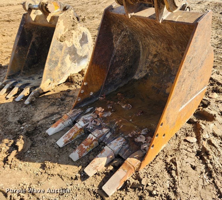 image for item MK9488 2005 Ingersoll Rand ZX125  mini excavator