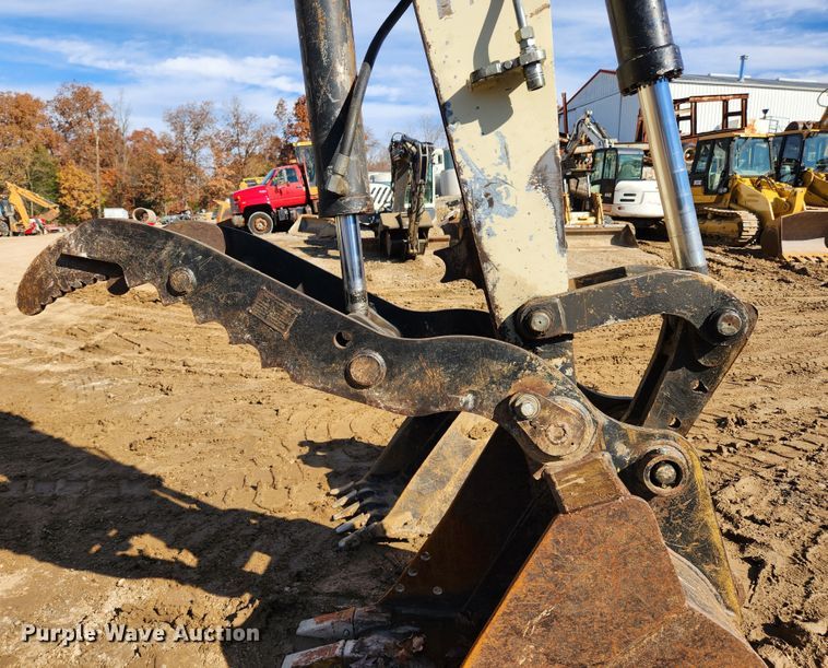 image for item MK9488 2005 Ingersoll Rand ZX125  mini excavator