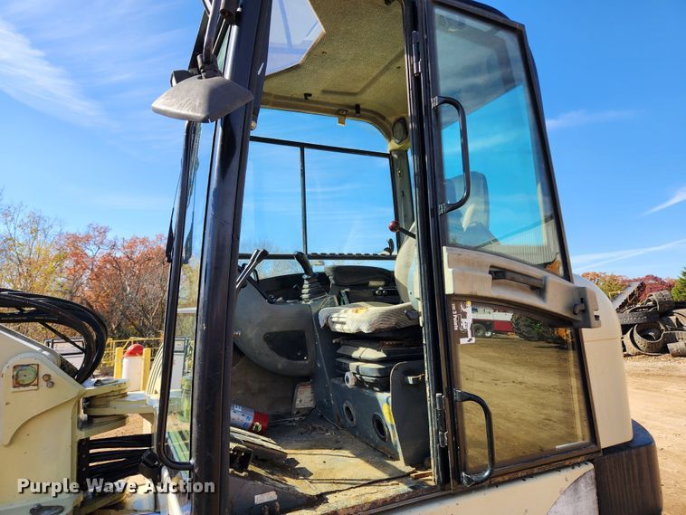 image for item MK9488 2005 Ingersoll Rand ZX125  mini excavator