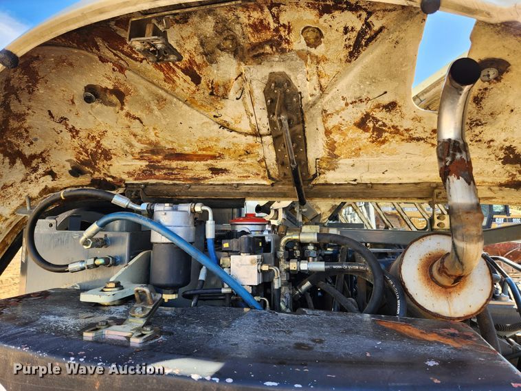 image for item MK9488 2005 Ingersoll Rand ZX125  mini excavator