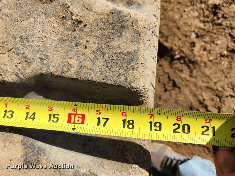 image for item MK9488 2005 Ingersoll Rand ZX125  mini excavator