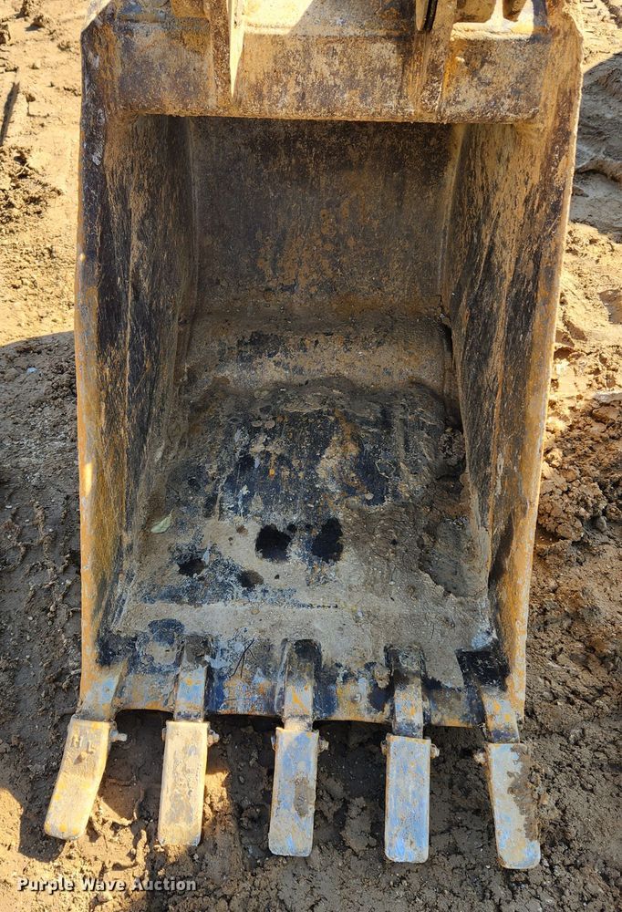 image for item MK9488 2005 Ingersoll Rand ZX125  mini excavator