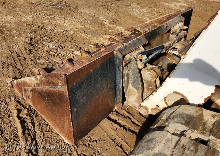image for item MK9489 2008 Bobcat T250  tracked skid steer loader