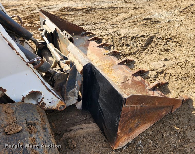 image for item MK9489 2008 Bobcat T250  tracked skid steer loader