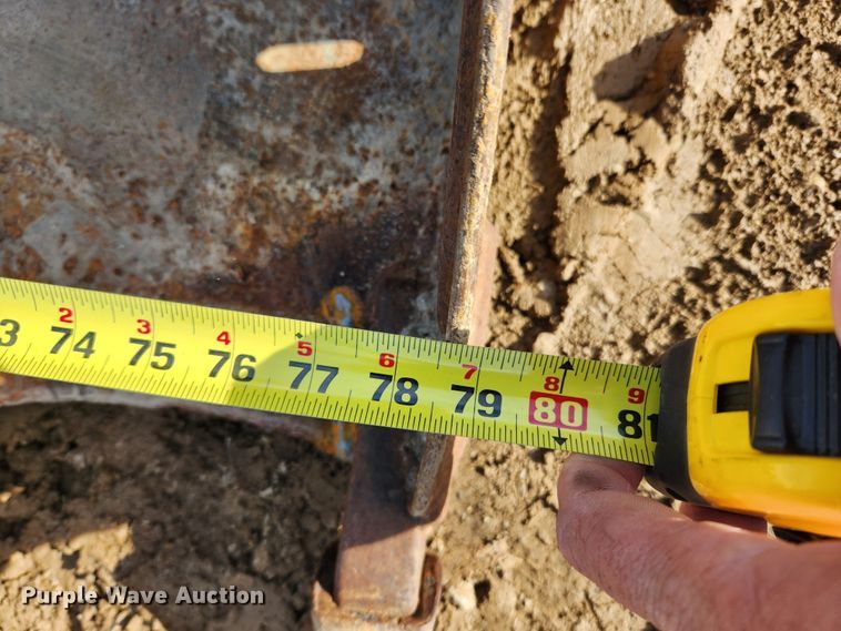 image for item MK9489 2008 Bobcat T250  tracked skid steer loader