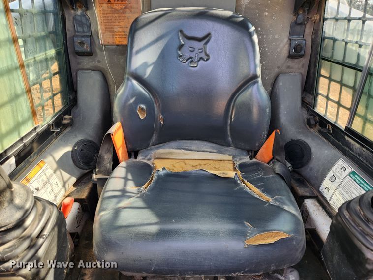 image for item MK9489 2008 Bobcat T250  tracked skid steer loader