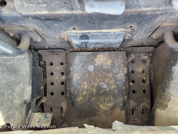 image for item MK9489 2008 Bobcat T250  tracked skid steer loader