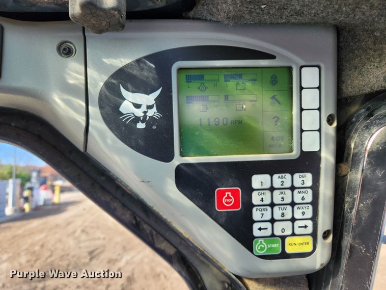 image for item MK9489 2008 Bobcat T250  tracked skid steer loader