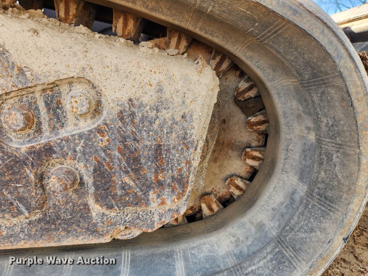 image for item MK9489 2008 Bobcat T250  tracked skid steer loader