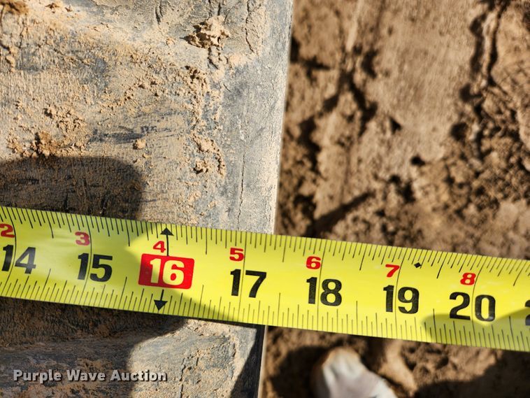 image for item MK9489 2008 Bobcat T250  tracked skid steer loader