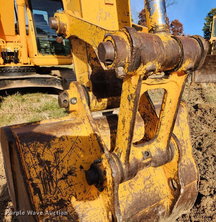 image for item MK9490 2005 Hyundai Robex 210LC-7  excavator