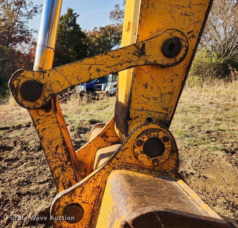 image for item MK9490 2005 Hyundai Robex 210LC-7  excavator