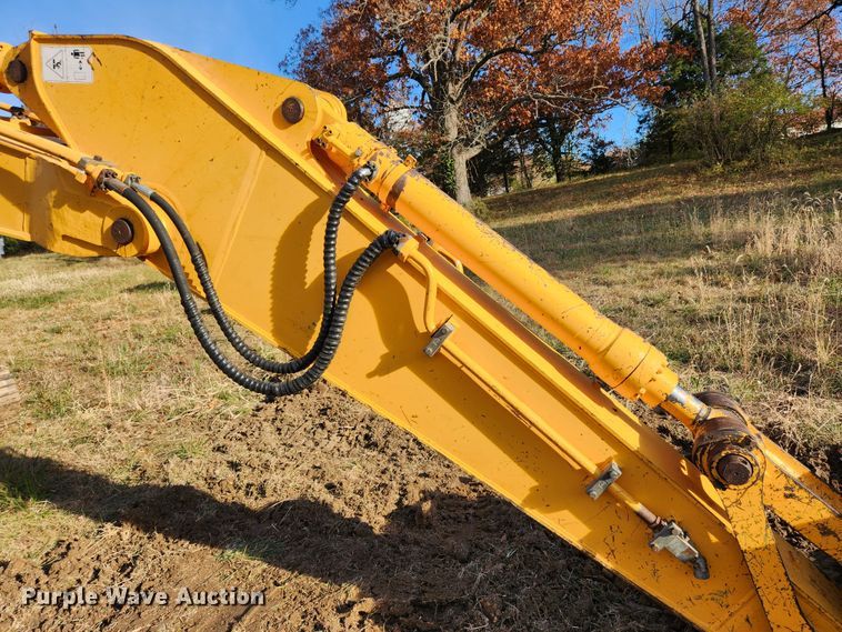 image for item MK9490 2005 Hyundai Robex 210LC-7  excavator