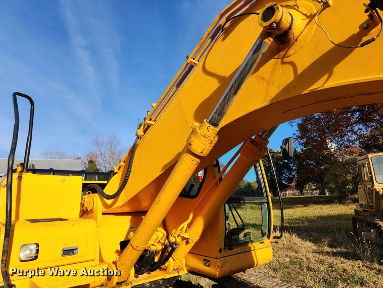 image for item MK9490 2005 Hyundai Robex 210LC-7  excavator