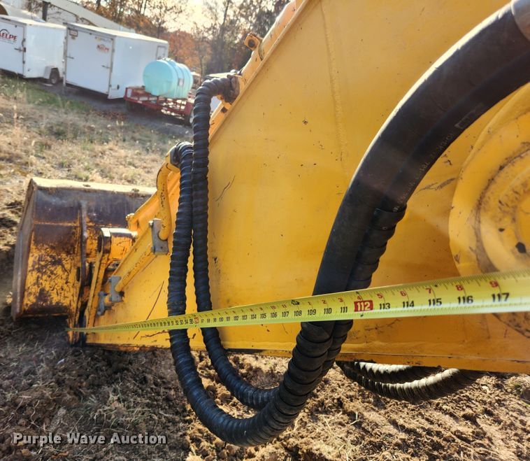 image for item MK9490 2005 Hyundai Robex 210LC-7  excavator