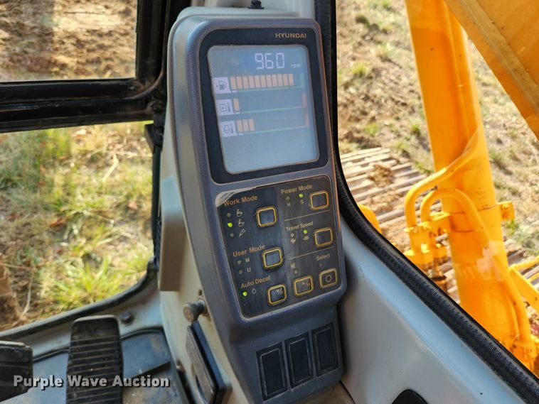 image for item MK9490 2005 Hyundai Robex 210LC-7  excavator