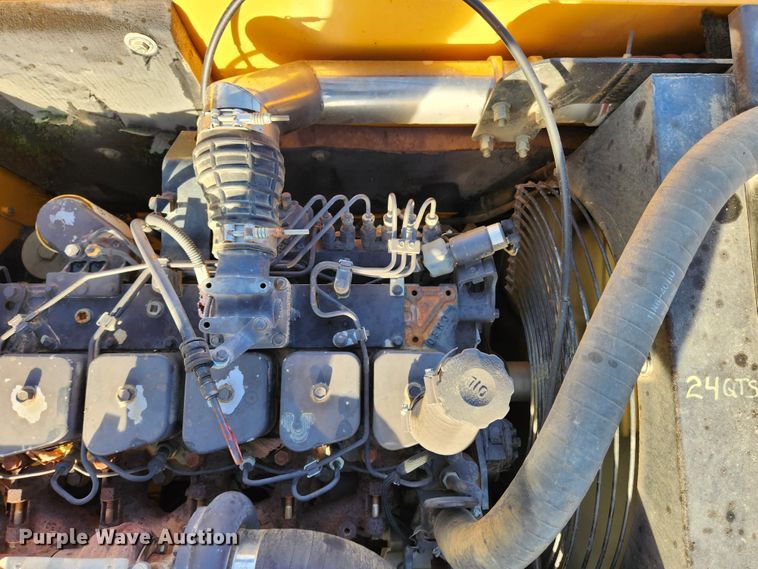 image for item MK9490 2005 Hyundai Robex 210LC-7  excavator