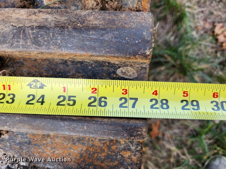 image for item MK9490 2005 Hyundai Robex 210LC-7  excavator