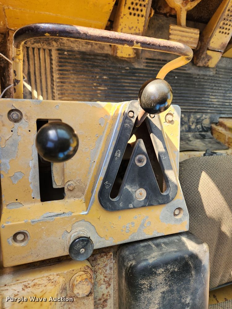 image for item MK9491 1989 Caterpillar 953  track loader