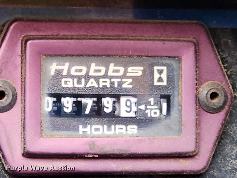 image for item MK9492 2000 Ford F650 Super Duty  SuperCab utility / service truck