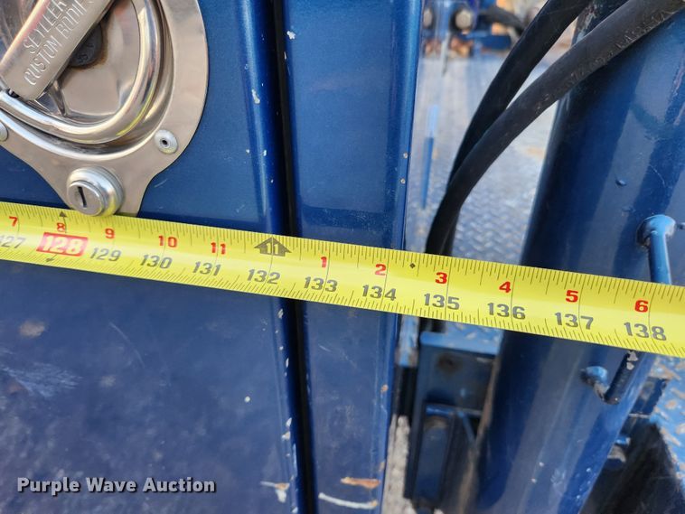 image for item MK9492 2000 Ford F650 Super Duty  SuperCab utility / service truck