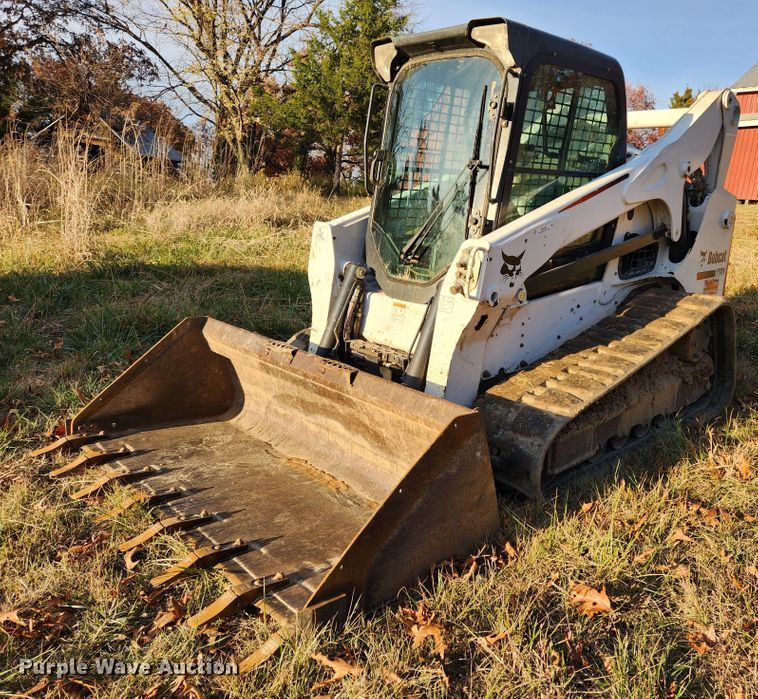 image for item MK9493 2016 Bobcat T750  tracked skid steer loader