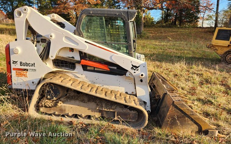image for item MK9493 2016 Bobcat T750  tracked skid steer loader
