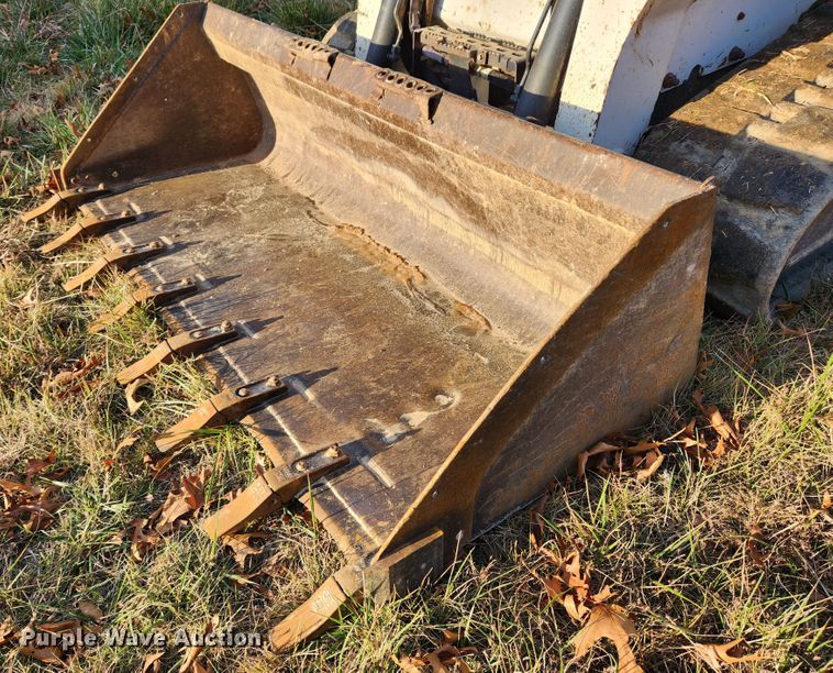 image for item MK9493 2016 Bobcat T750  tracked skid steer loader