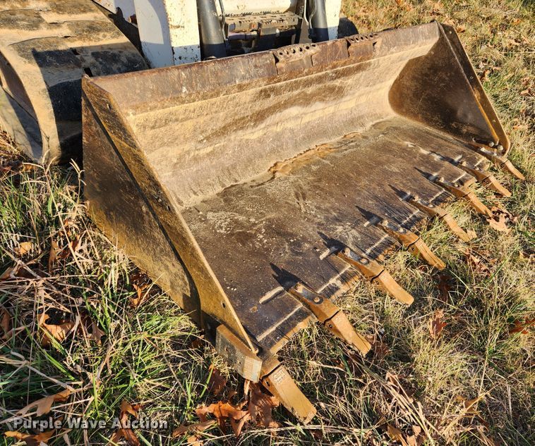 image for item MK9493 2016 Bobcat T750  tracked skid steer loader