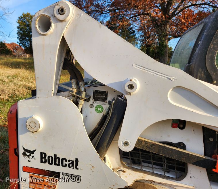 image for item MK9493 2016 Bobcat T750  tracked skid steer loader
