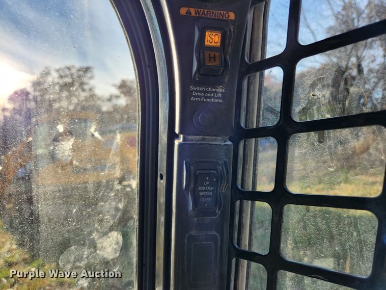 image for item MK9493 2016 Bobcat T750  tracked skid steer loader