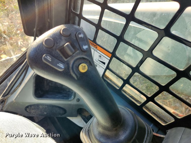 image for item MK9493 2016 Bobcat T750  tracked skid steer loader