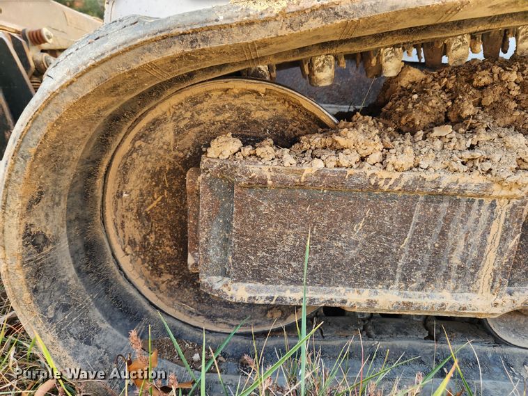 image for item MK9493 2016 Bobcat T750  tracked skid steer loader