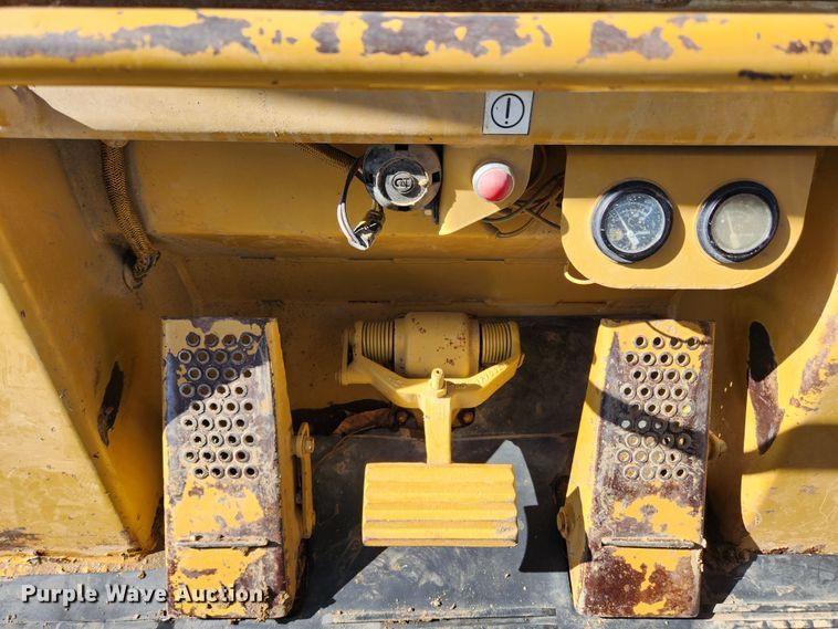image for item MK9495 1995 Caterpillar 963  track loader
