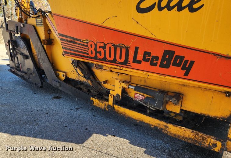 image for item MK9515 LeeBoy 8500 Elite  paver