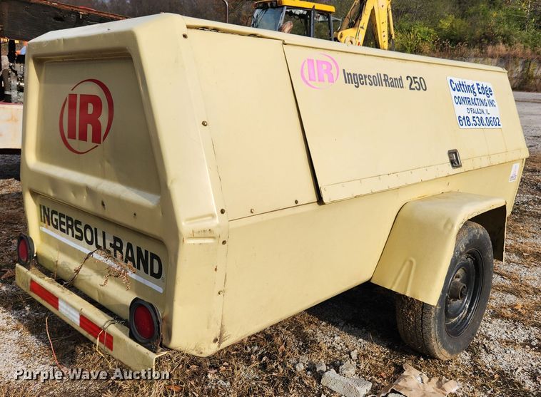 image for item MK9519 1990 Ingersoll Rand 250  air compressor