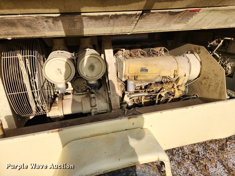 image for item MK9519 1990 Ingersoll Rand 250  air compressor