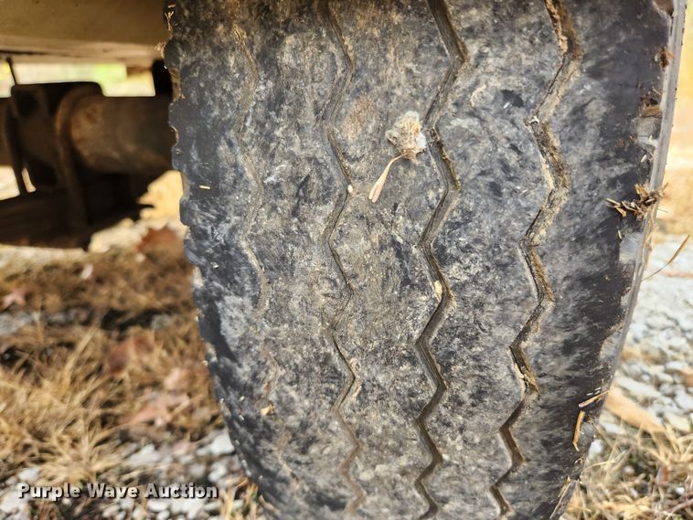 image for item MK9519 1990 Ingersoll Rand 250  air compressor