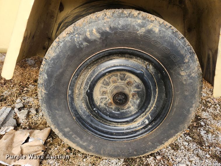 image for item MK9519 1990 Ingersoll Rand 250  air compressor