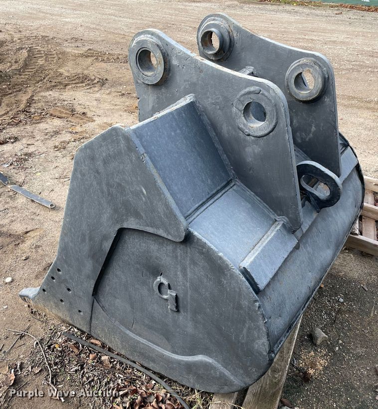 image for item MR9509 CP  excavator bucket