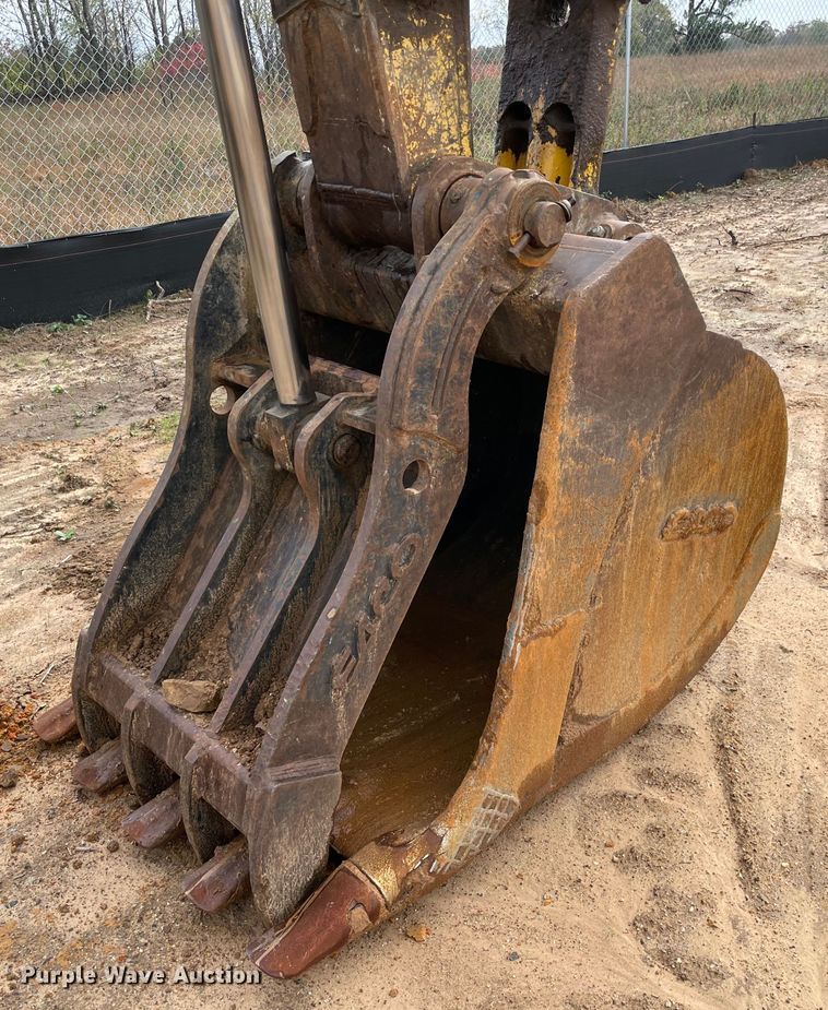 image for item MR9512 2012 Komatsu PC308USLC  excavator