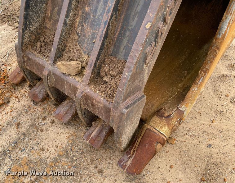 image for item MR9512 2012 Komatsu PC308USLC  excavator