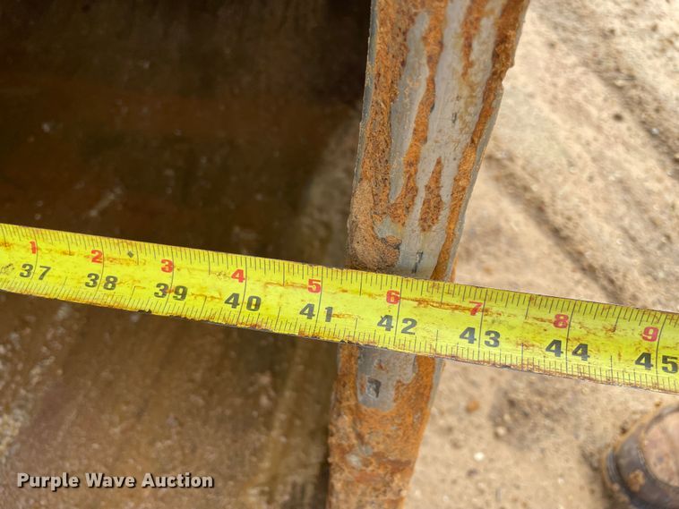 image for item MR9512 2012 Komatsu PC308USLC  excavator