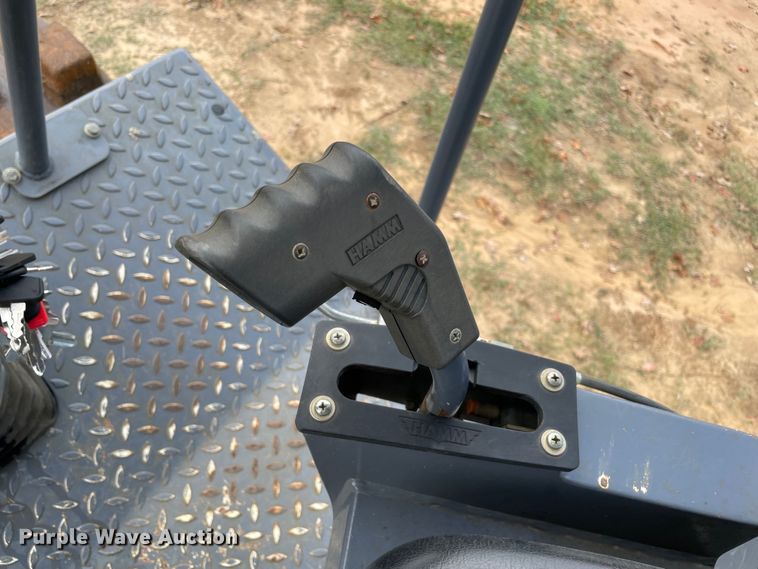 image for item MR9514 2011 Hamm 3205P  single drum vibratory roller