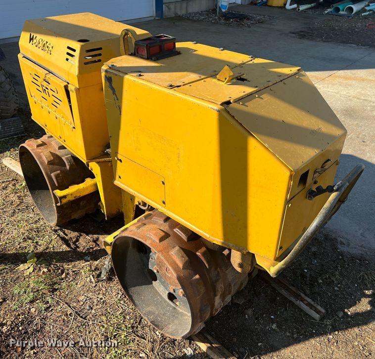image for item MS9000 2001 Wacker RT820  trench compactor