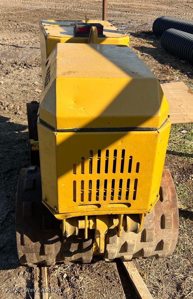 image for item MS9000 2001 Wacker RT820  trench compactor