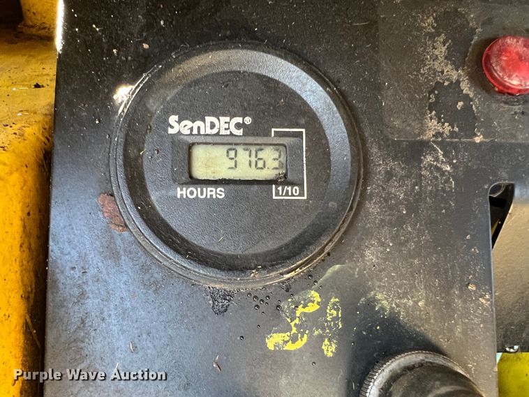 image for item MS9000 2001 Wacker RT820  trench compactor