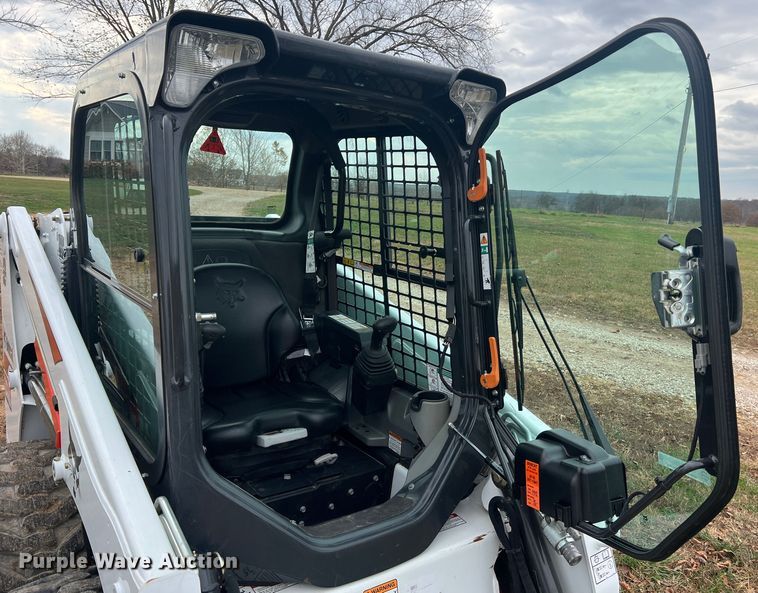 image for item MS9020 2020 Bobcat S450  skid steer loader