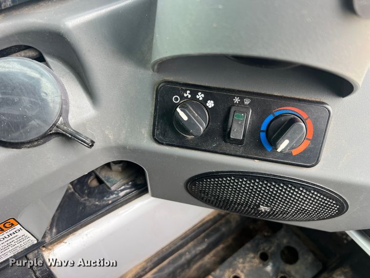 image for item MS9020 2020 Bobcat S450  skid steer loader